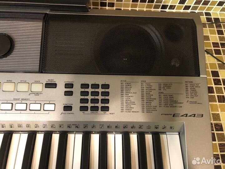 Синтезатор yamaha E 443