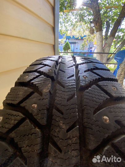 Bridgestone Ice Cruiser 7000S 225/65 R17