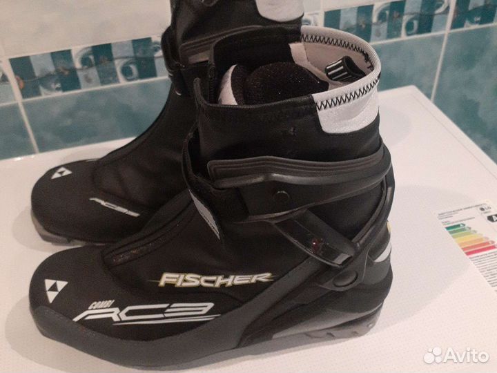 Комплект : Лыжи,ботинки,палки Фишер