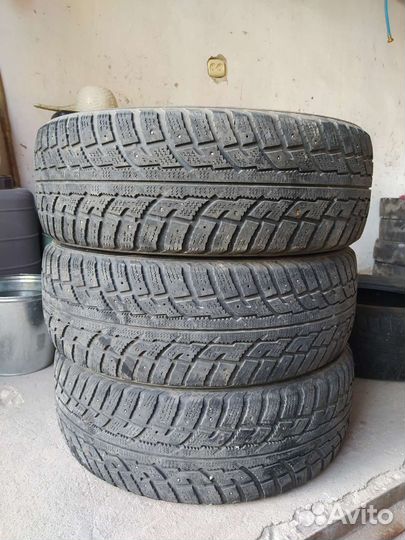 Kumho I'Zen RV Stud KC16 225/65 R17 106T