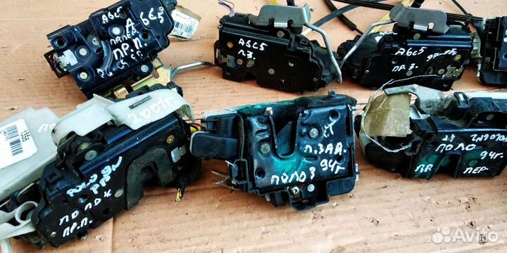 Замок ручка двери Фольксваген Поло 4