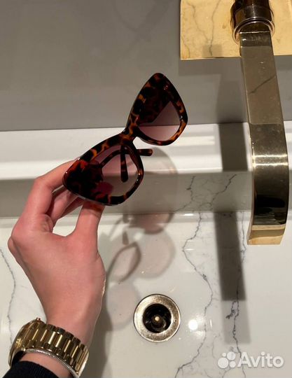 Солнцезащитные очки женские