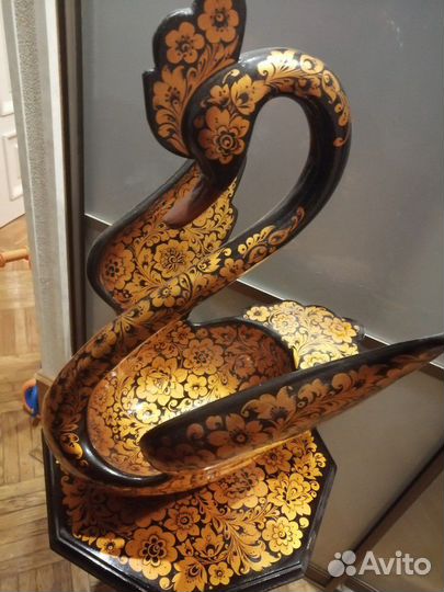 Лебедь золотая хохлома