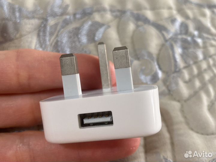 Зарядное устройство с английской вилкой, iPhone