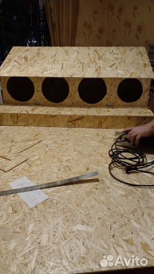 Гнездо для кур с яйцесборником