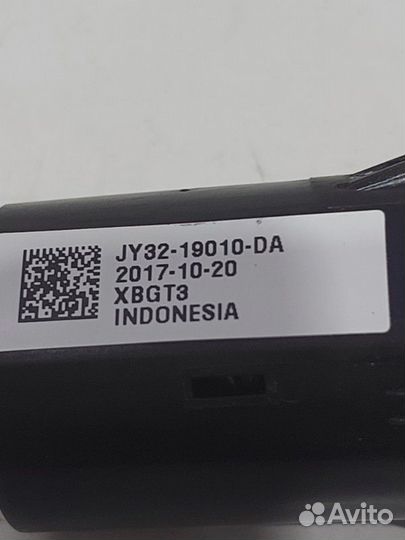 Разъем USB Land Rover Discovery 5 L462 30ddtx 2018