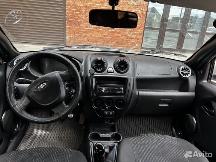 LADA Granta 1.6 МТ, 2012, 200 000 км