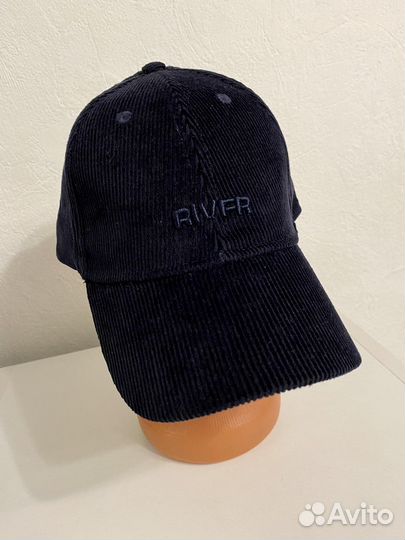 River Island.новая бейсболка:вельвет. OneSize