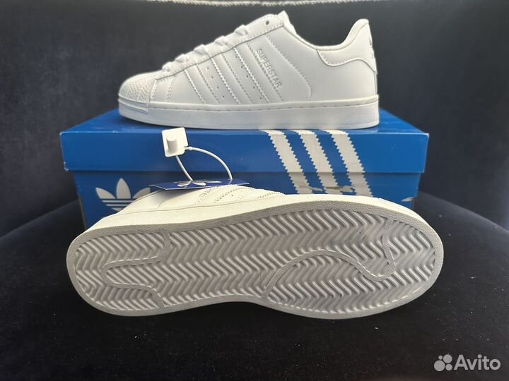 Adidas superstar