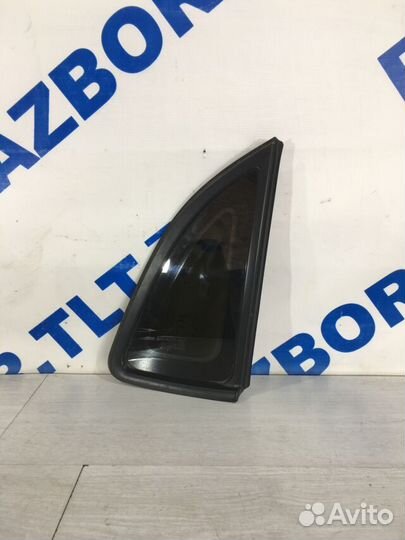 Форточка правая KIA RIO 3 рест 1.4 AT хетчбэк