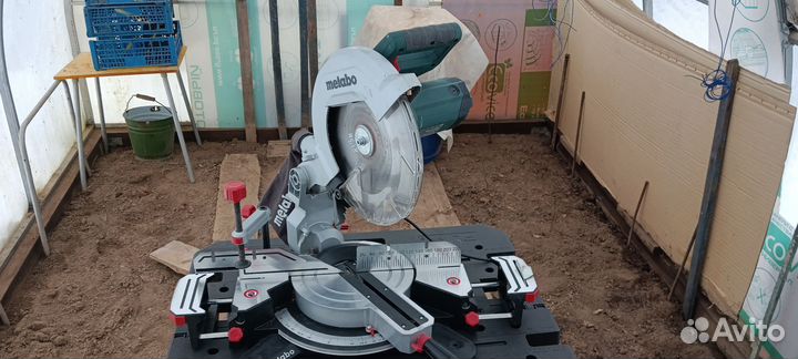 Торцовочная пила Metabo KS 305 M оригинал, б/у