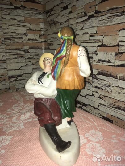 Редкая антикварная фарфоровая статуэтка «Гопак»