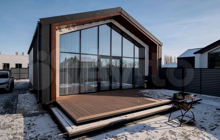 Дом 69 м² на участке 4 сот.