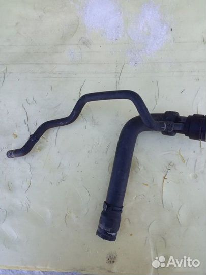 Патрубок радиатора Audi A4 B7 ALT