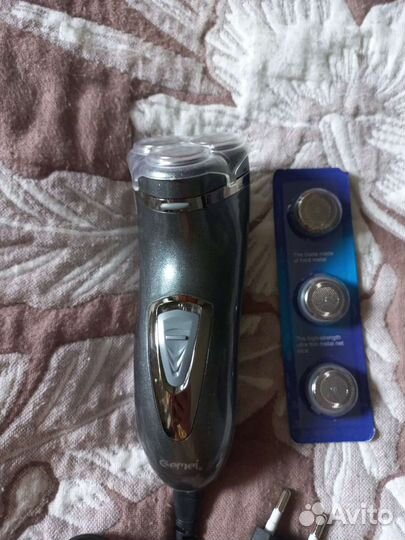 Бритва Gemei 7500