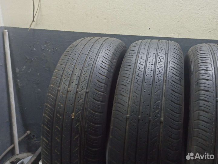Dunlop Grandtrek ST30 225/65 R17