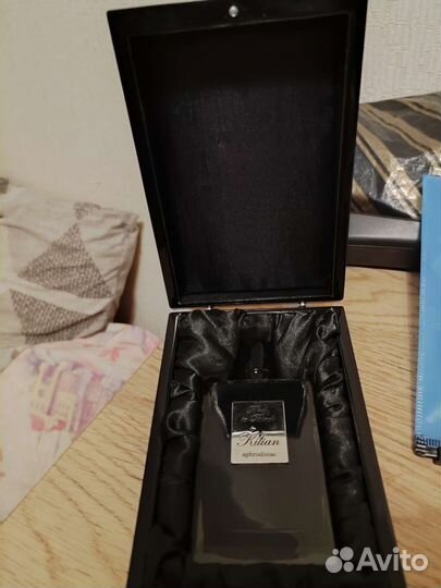 Туалетная вода 100мл осталось 75