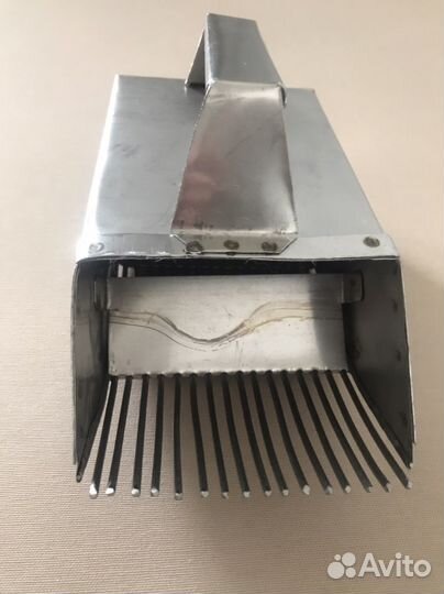 Совок для сбора ягод