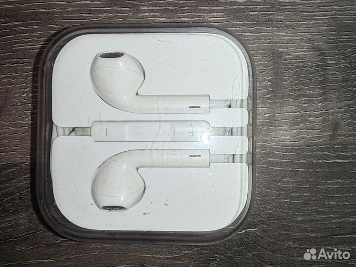 Наушники apple