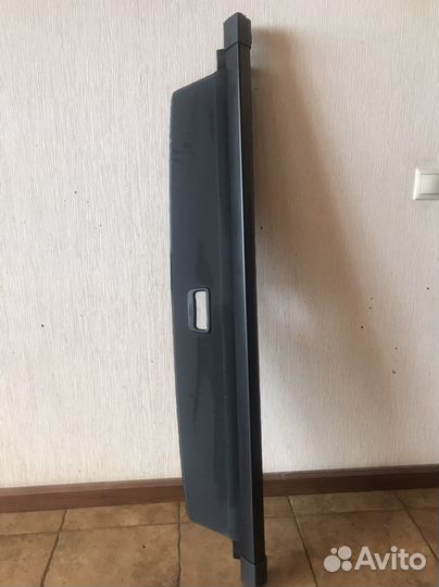 Здняя шторка багажника