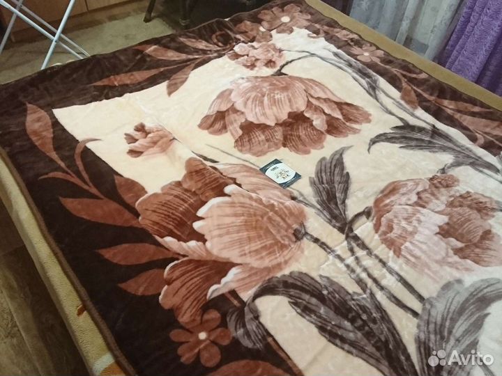 Новый плед в упаковке