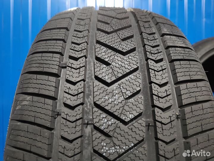 Tourador Winter Pro TSU1 295/40 R21