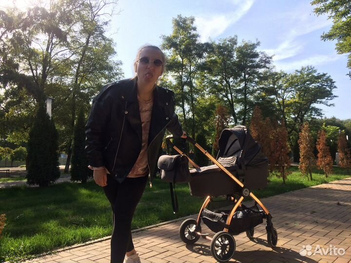 Коляска 3 в 1 Lacio Bubago BG200