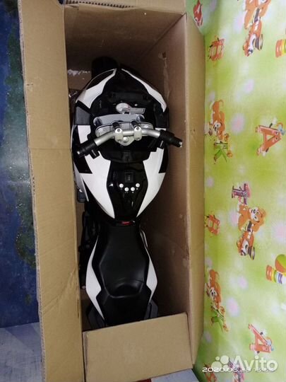 Электромотоцикл BMW S1000