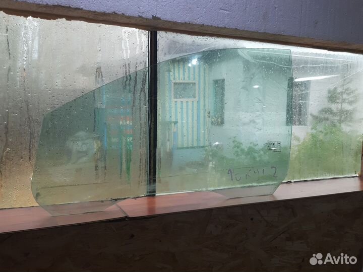 Ford focus 2 стекло переднее левое водительское