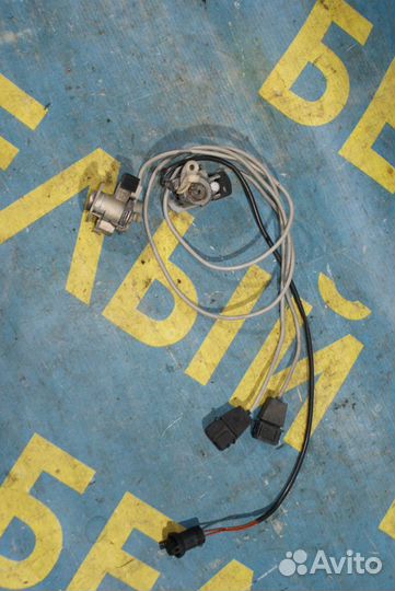 Передняя личинка замка Audi A4