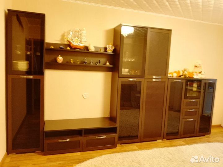 Стенка в гостиную бу