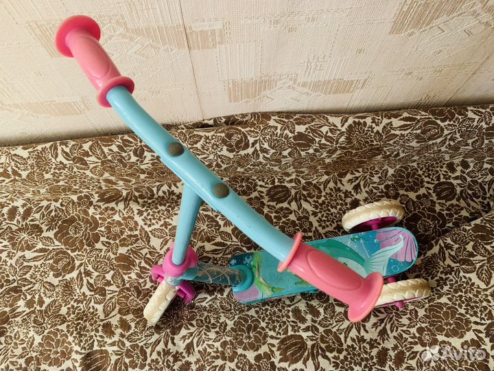 Самокат детский трехколесный для девочки