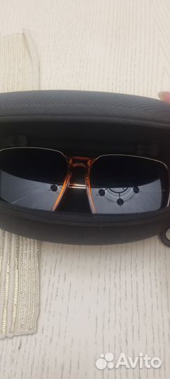 Продаю солнцезащитные очки