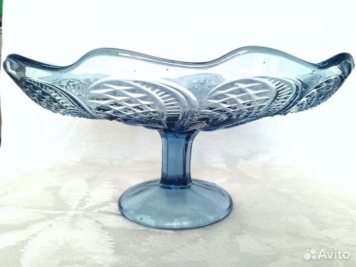 Из СССР синее и голубое стекло. Ваза и Пепельница