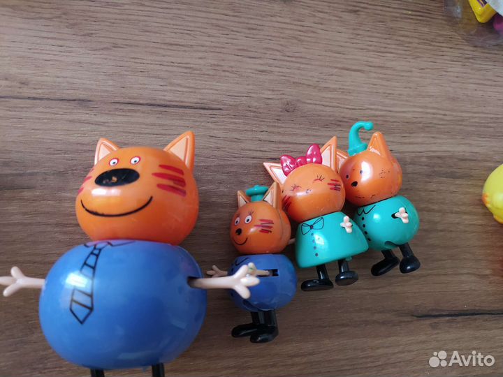 Разные коллекционные игрушки