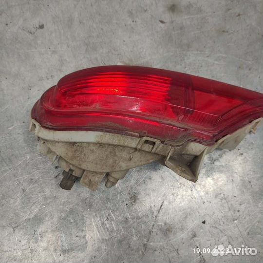 Фонарь противотуманный задний левый Mitsubishi