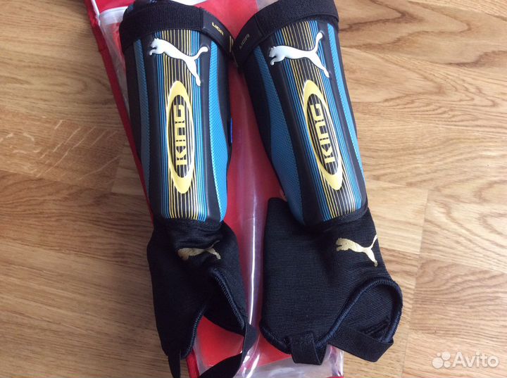 Футбольные щитки