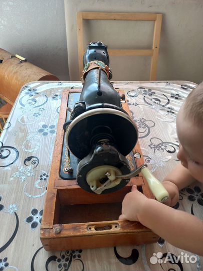 Ручная швейная машинка