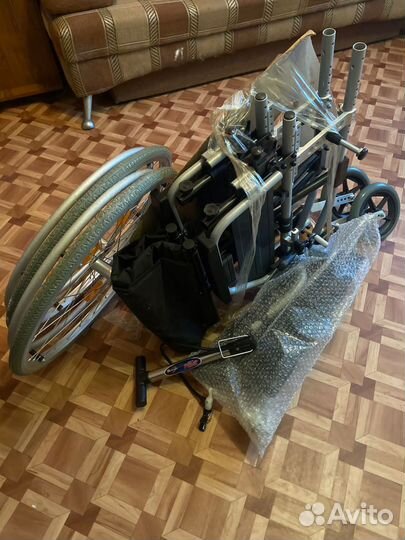 Инвалидное кресло