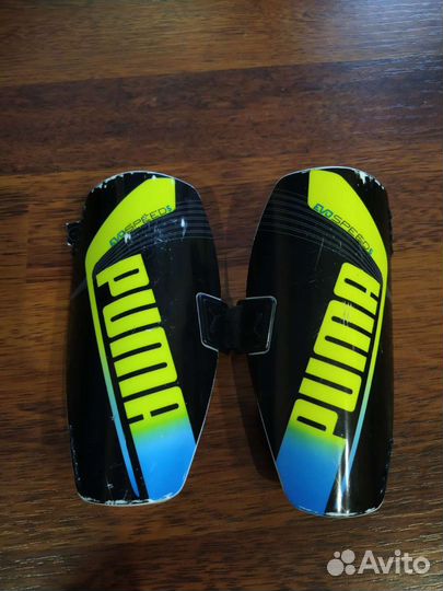 Щитки футбольные детские