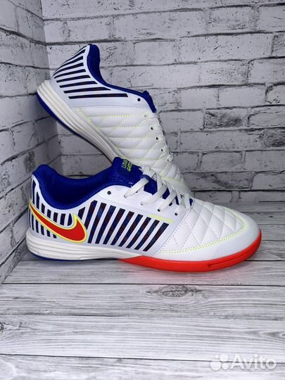 Футзалки Nike Lunar Gato 2