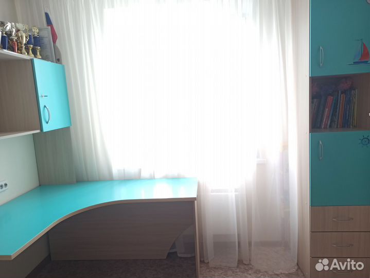 Стол угловой + пенал