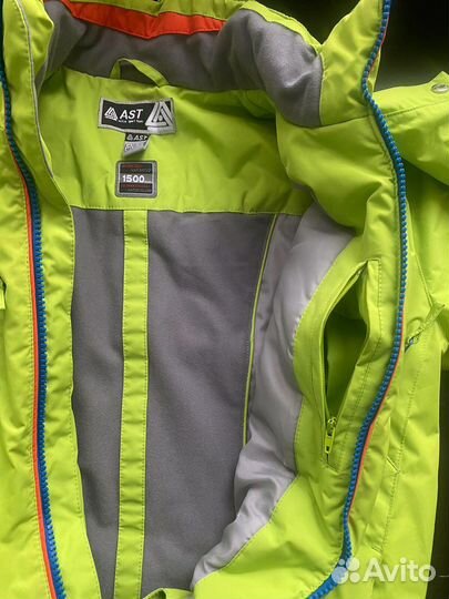 Горнолыжный костюм для мальчика 146