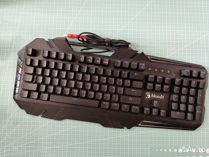 Игровая клавиатура A4tech Bloody B880R