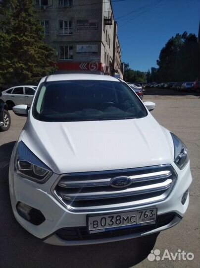 Лобовые стекла ford kuga с молдингом