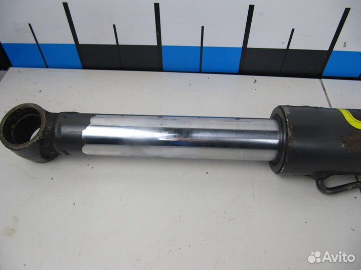 Цилиндр подъема кабины Scania 4 series