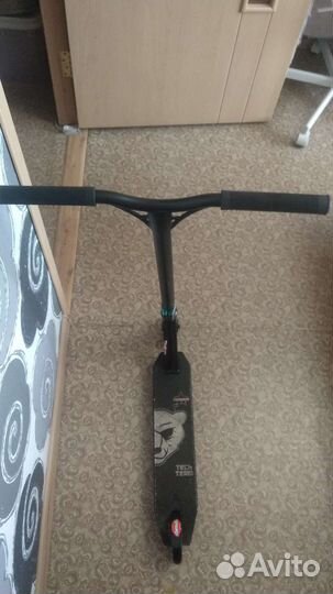 Трюковой самокат Tech Team Comrade