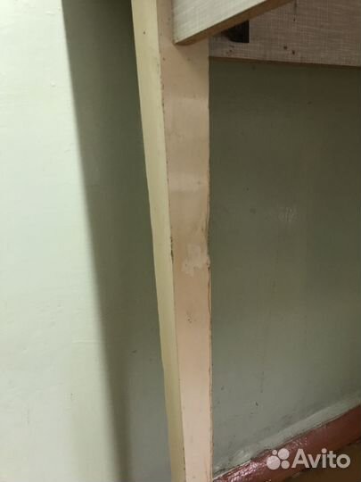 Кухонный стол