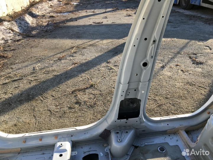 Стойка центральная правая BMW X3 F25