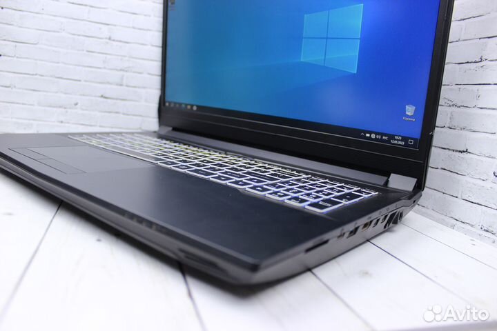 Игровой Ноутбук I5 10400, RTX 3070M 8GB, 8GB, 500G